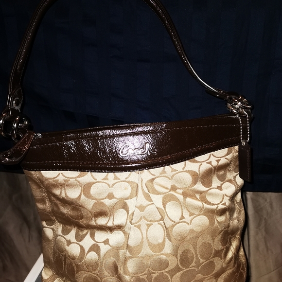 Purse - Picture 5 of 9